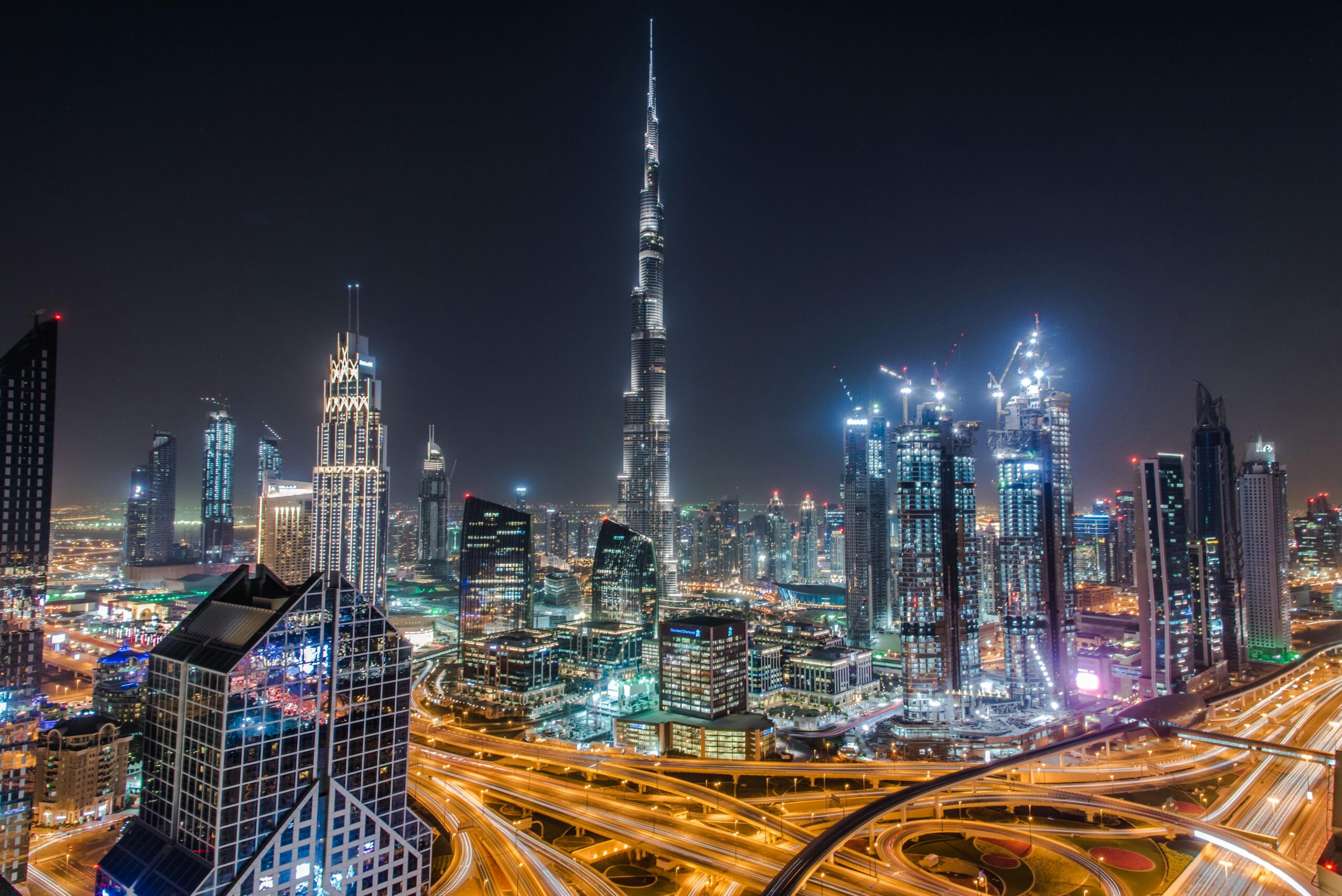 Investor evaluating Dubai real estate projects with a focus on high-potential investments, ROI, and market trends