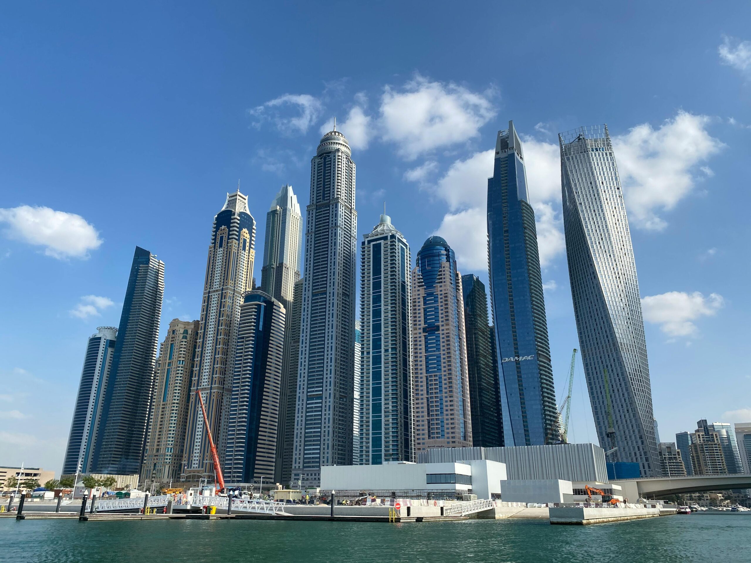 Dubai commercial real estate boom – investment opportunities and risks in 2024