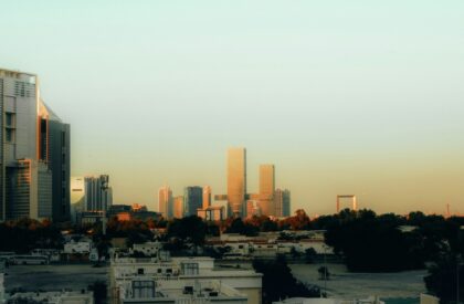 Is Now the Right Time to Invest in Dubai Property? A Data-Driven Analysis Dubai property prices, indicating whether it’s a good time to invest