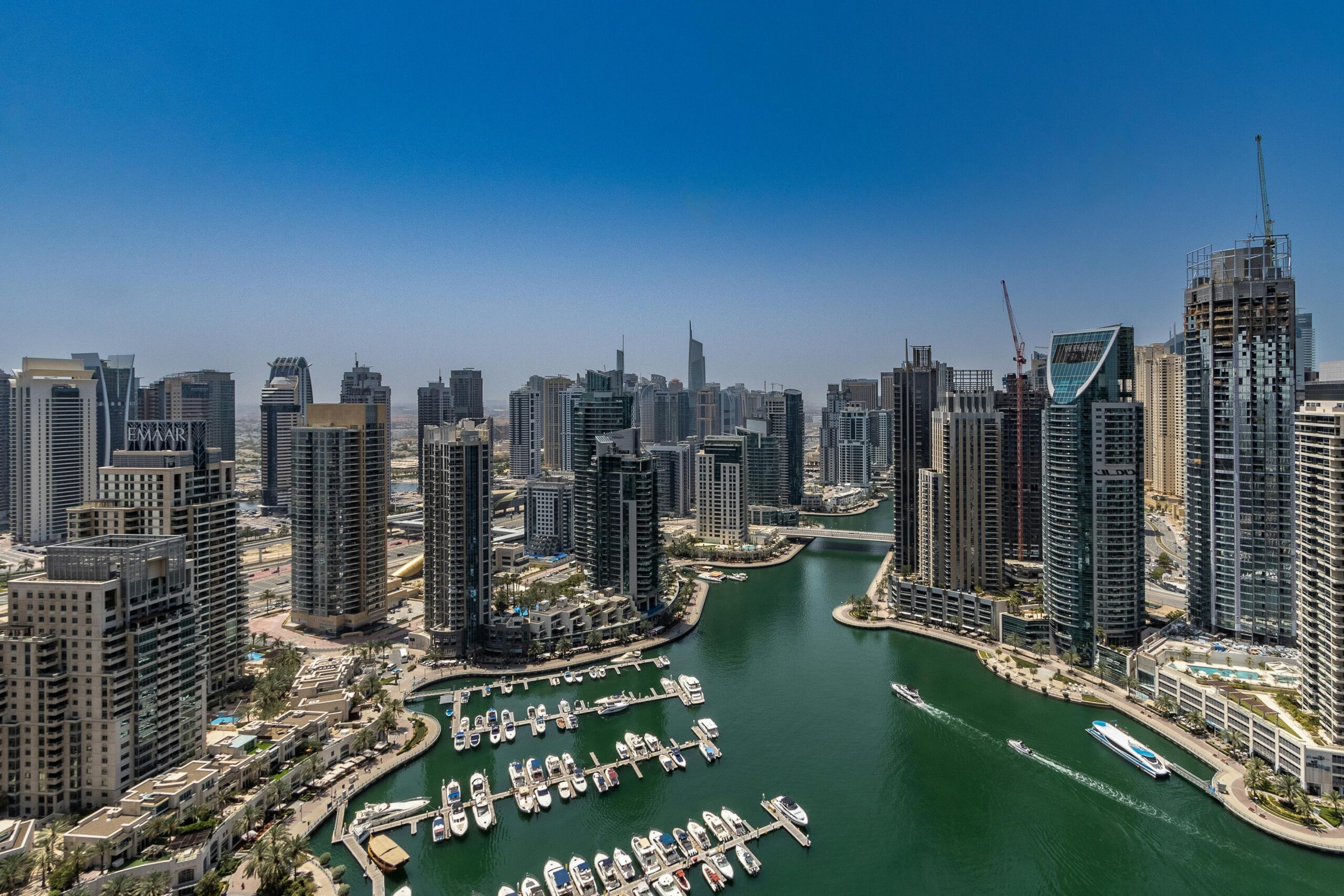 Exploring Dubai's luxury villas – investment opportunities and key insights.