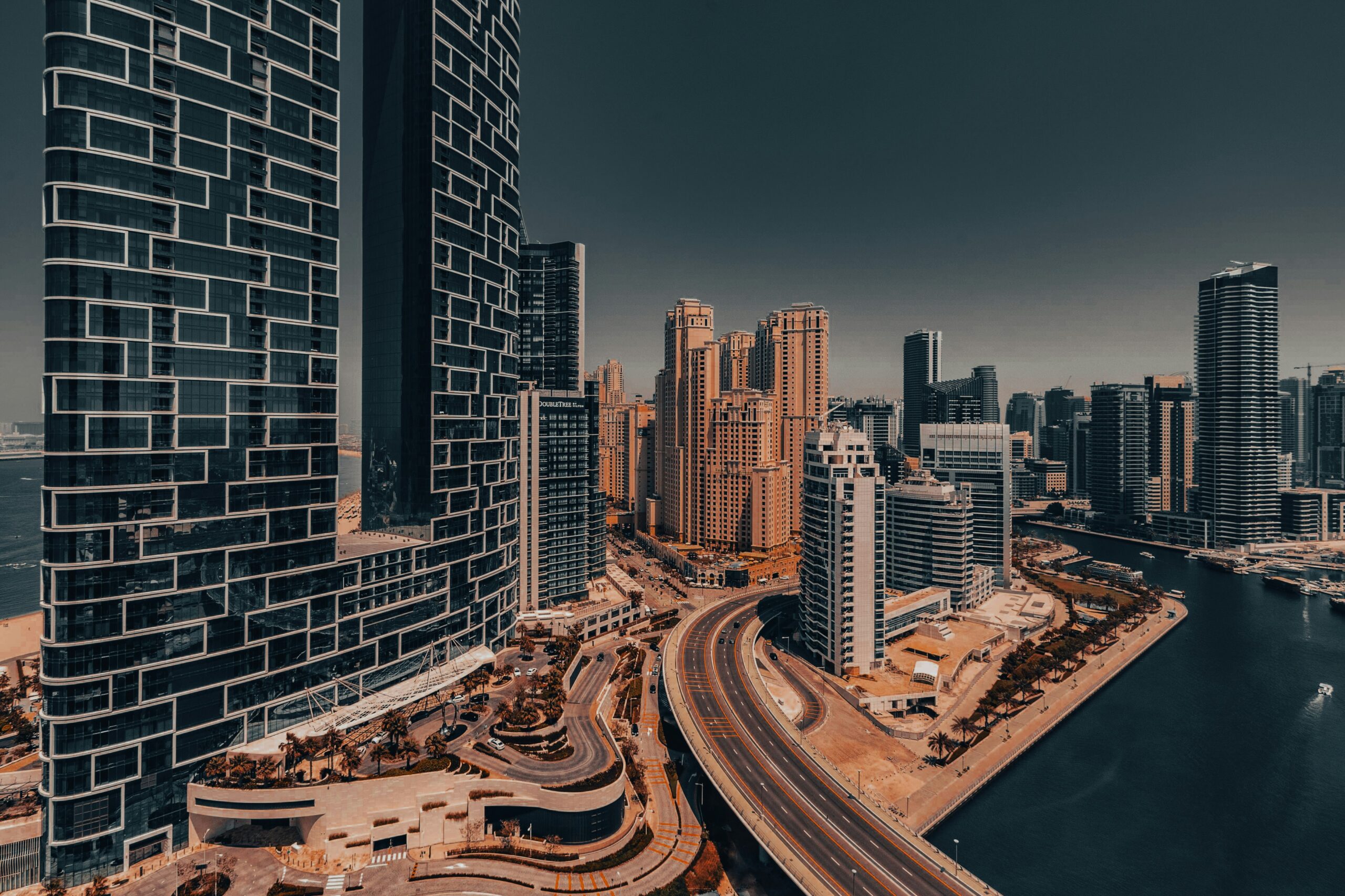 Differences between freehold and leasehold properties in Dubai for investors