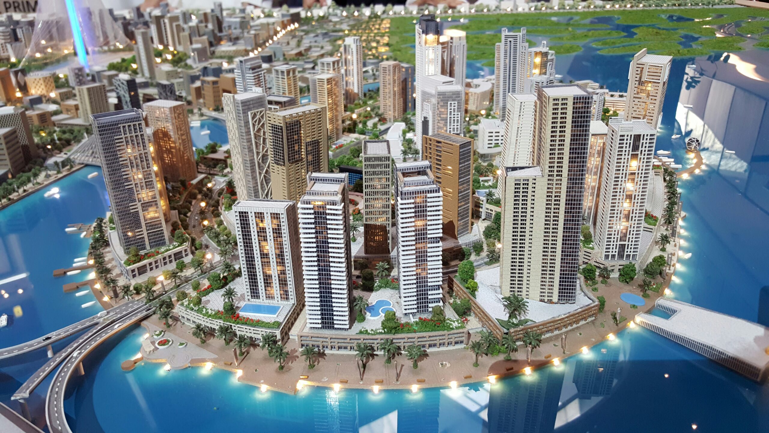 Navigating Dubai’s luxury real estate market for investors and buyers